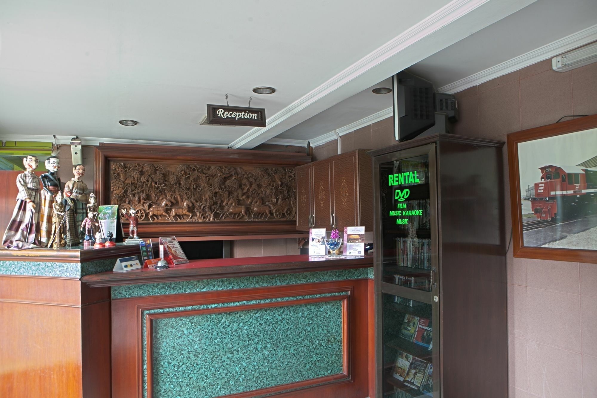 Reddoorz Plus Near Riau Street Bandung Zewnętrze zdjęcie