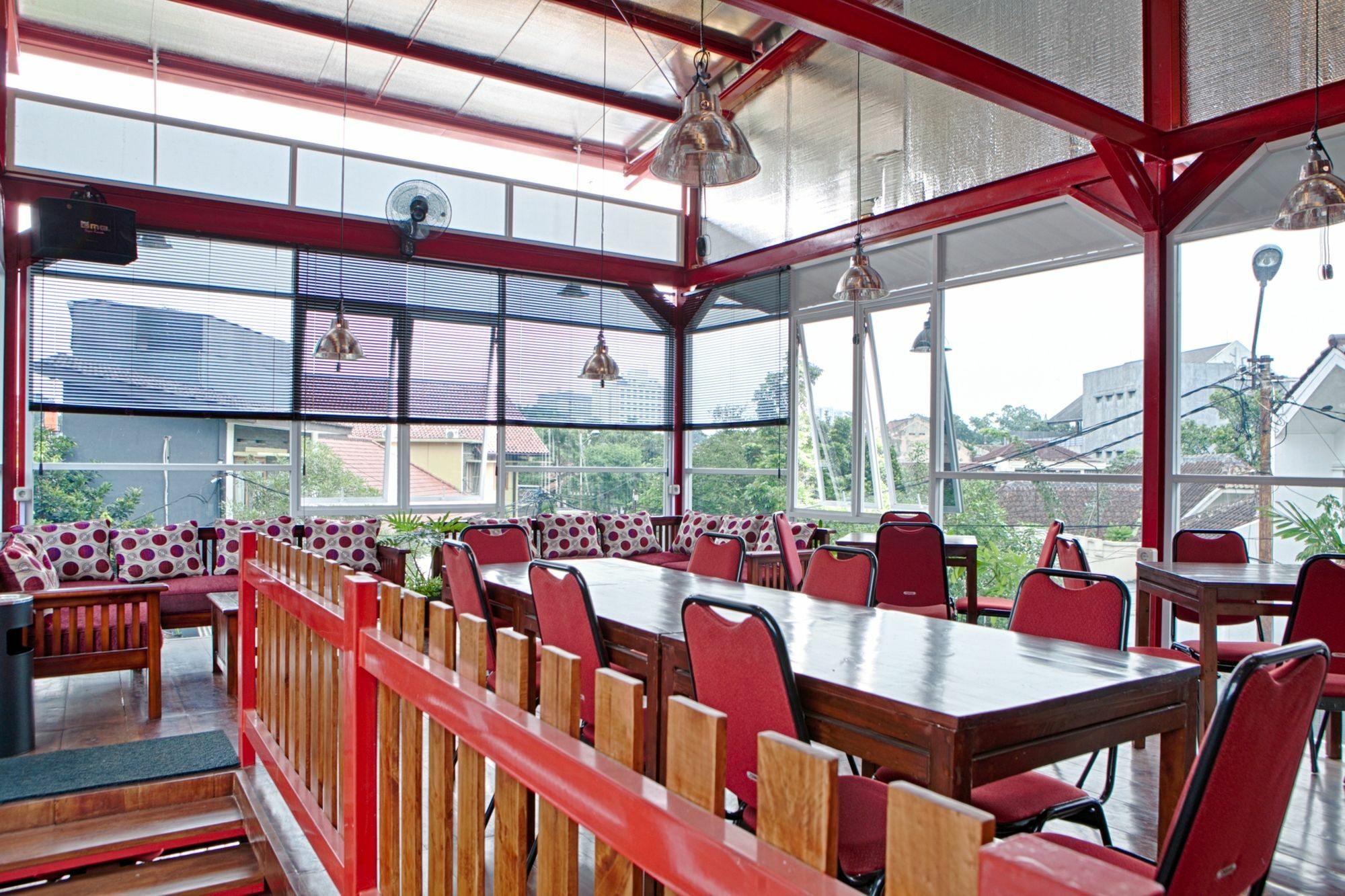 Reddoorz Plus Near Riau Street Bandung Zewnętrze zdjęcie
