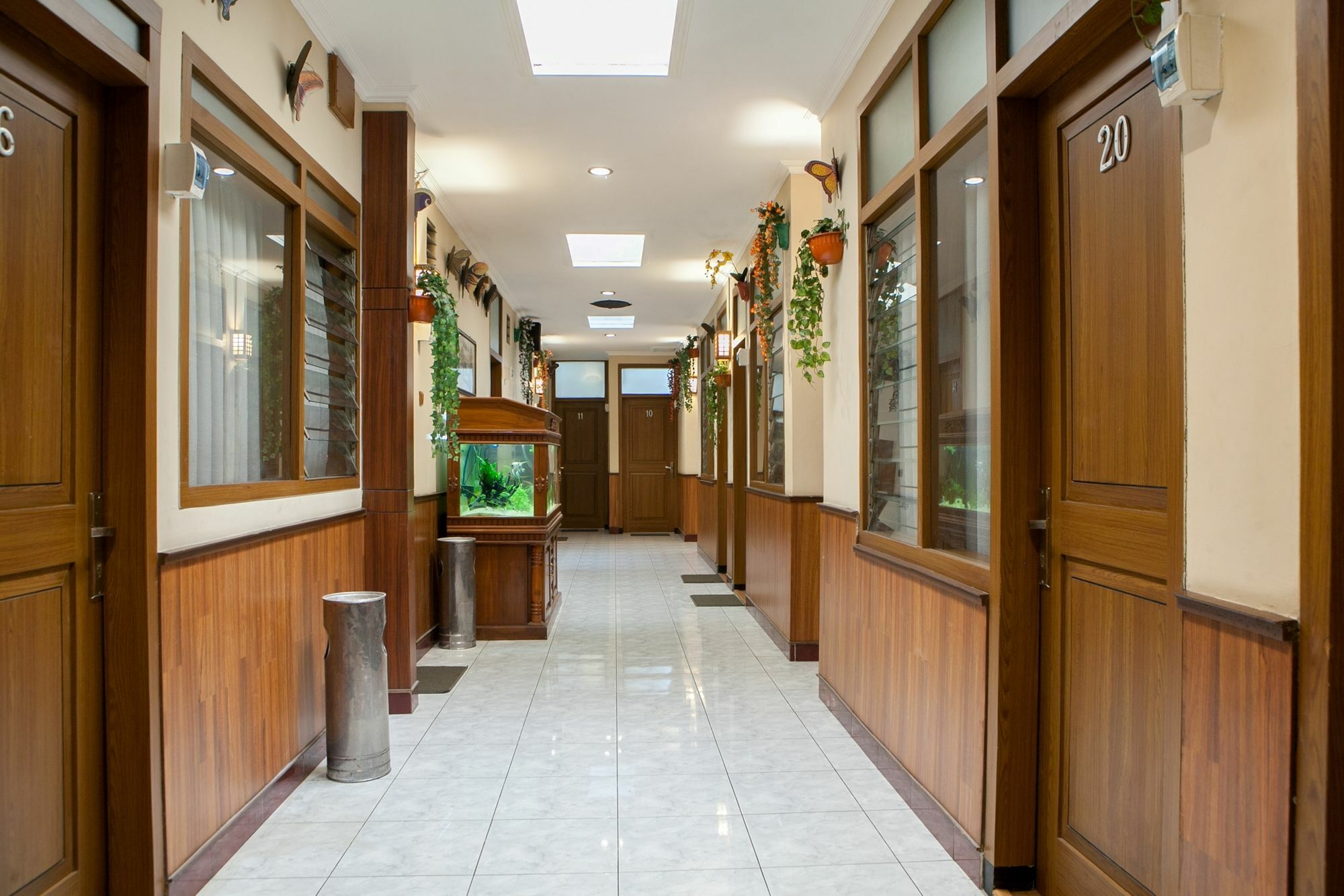 Reddoorz Plus Near Riau Street Bandung Zewnętrze zdjęcie